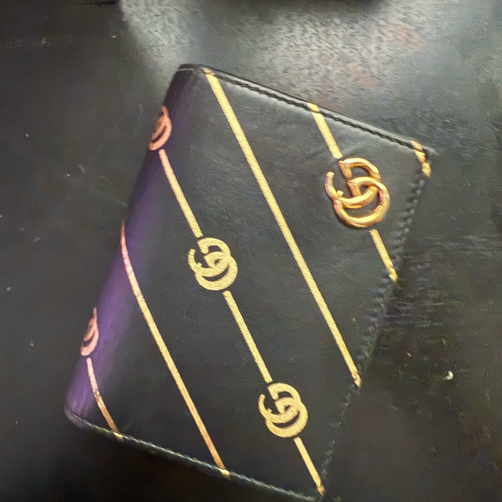 Gucci GG Marmont Bifold Black and Gold Wallet